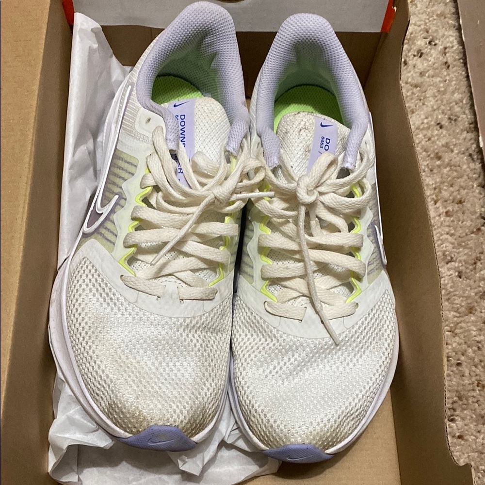 Nike Women's White and Green Running Shoes